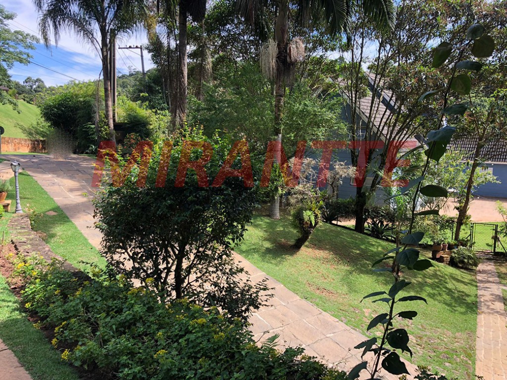 Sobrado de 310m² com 3 quartos em Serra da Cantareira