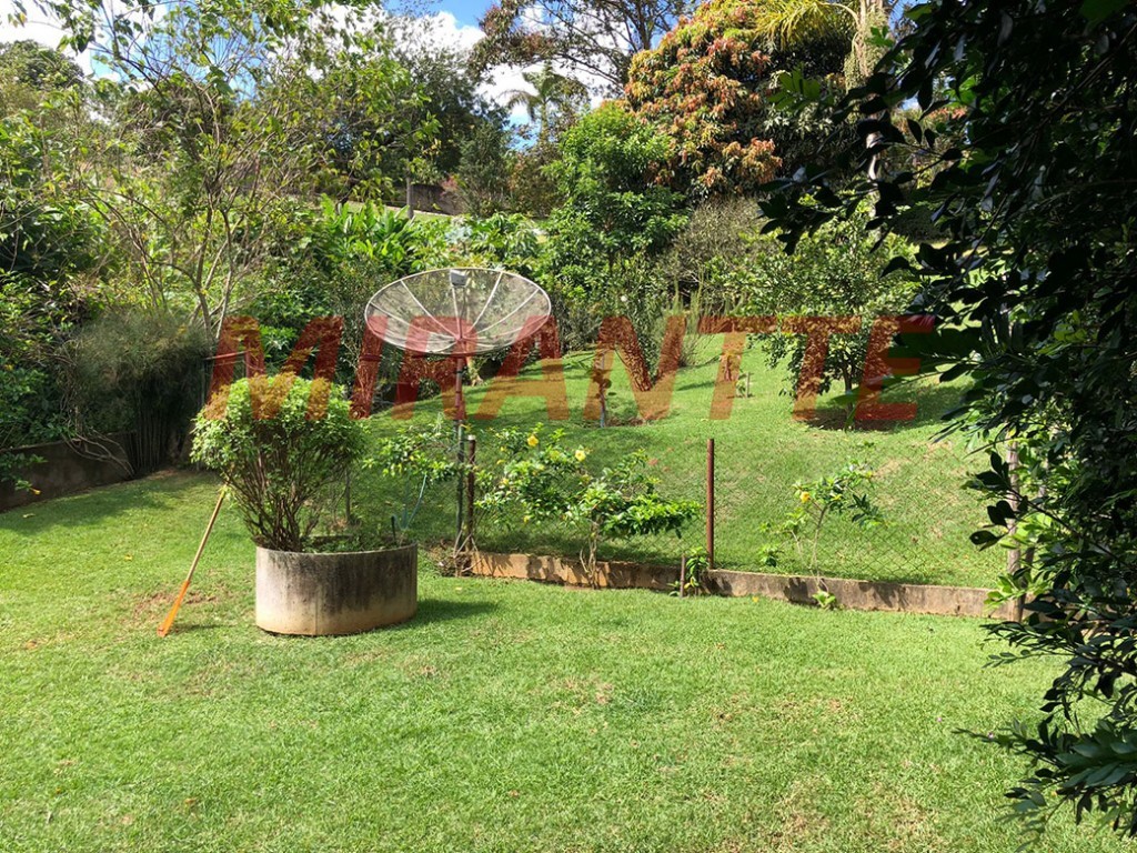 Sobrado de 310m² com 3 quartos em Serra da Cantareira