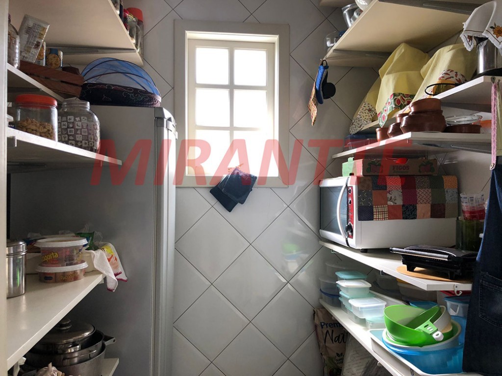 Sobrado de 310m² com 3 quartos em Serra da Cantareira