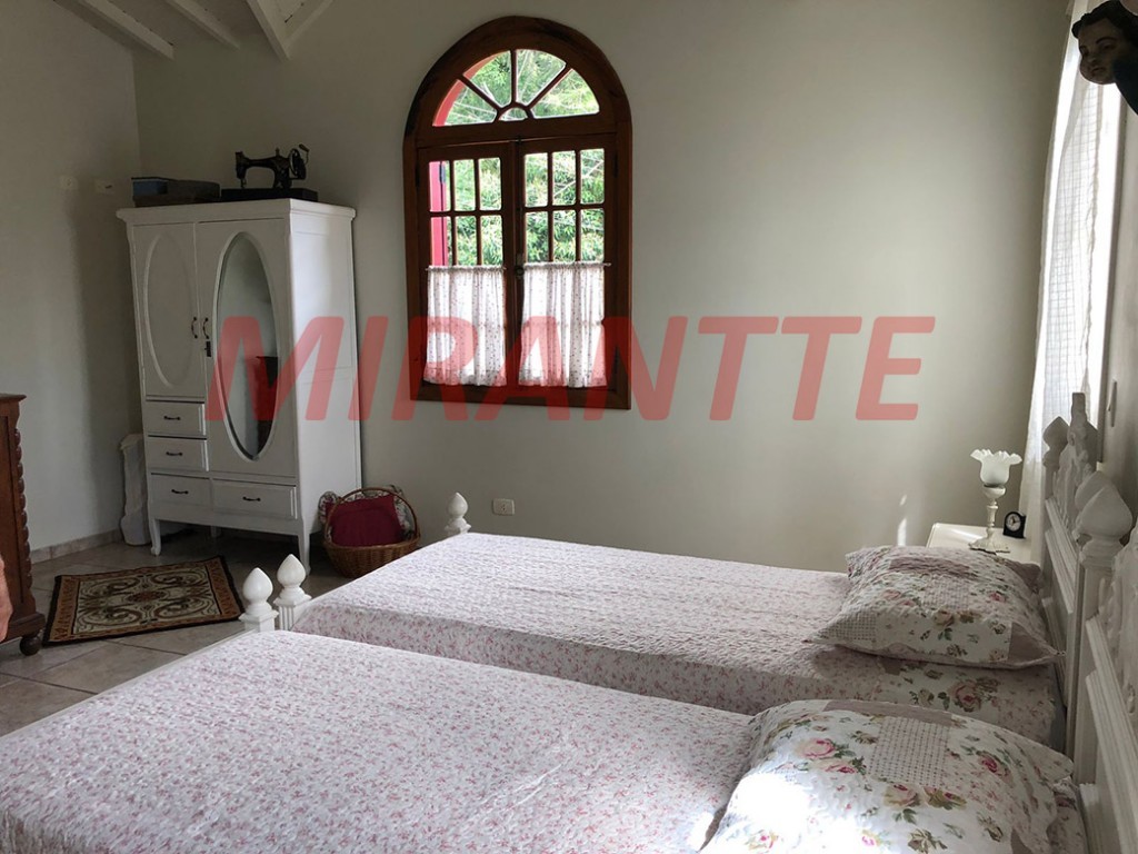 Sobrado de 310m² com 3 quartos em Serra da Cantareira