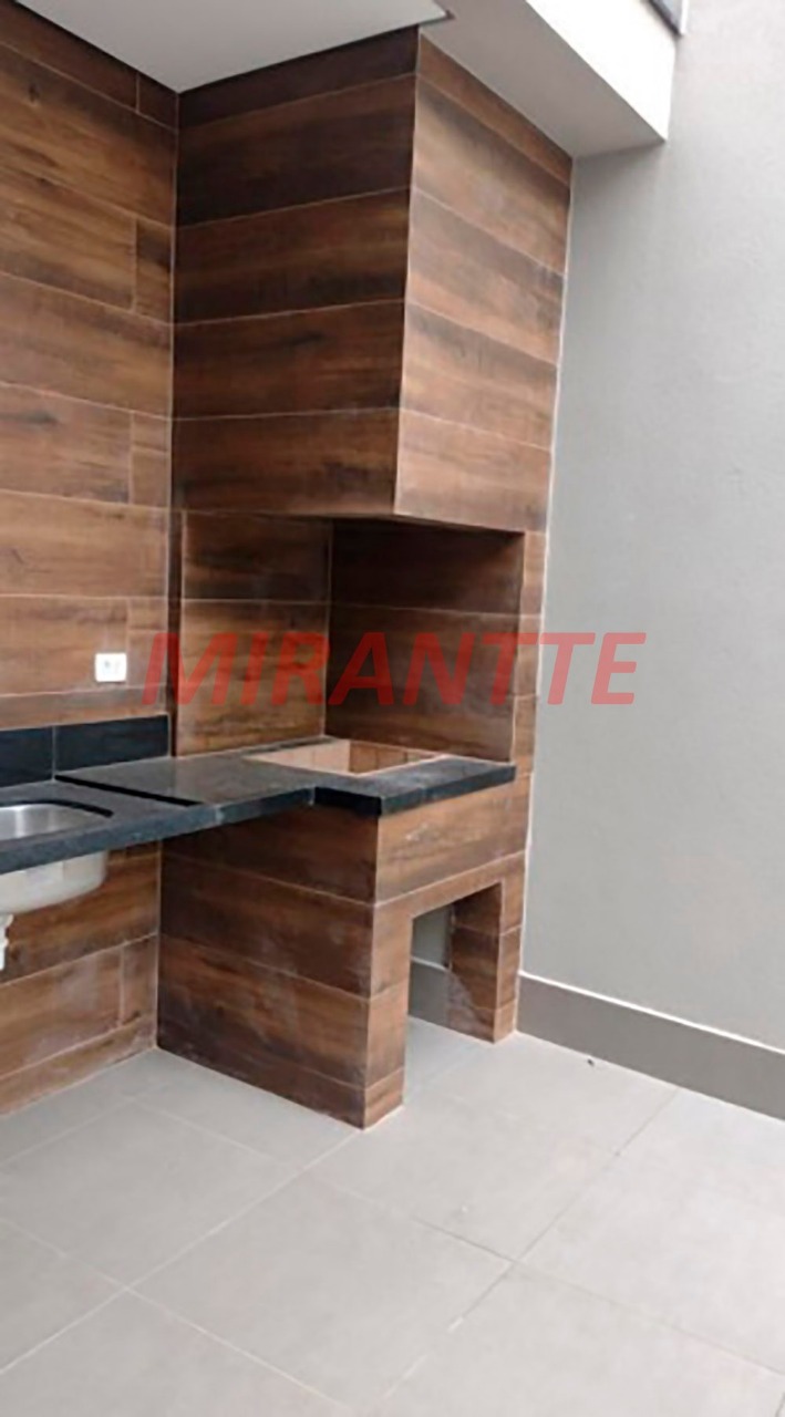 Sobrado de 220m² com 3 quartos em Jardim Guapíra
