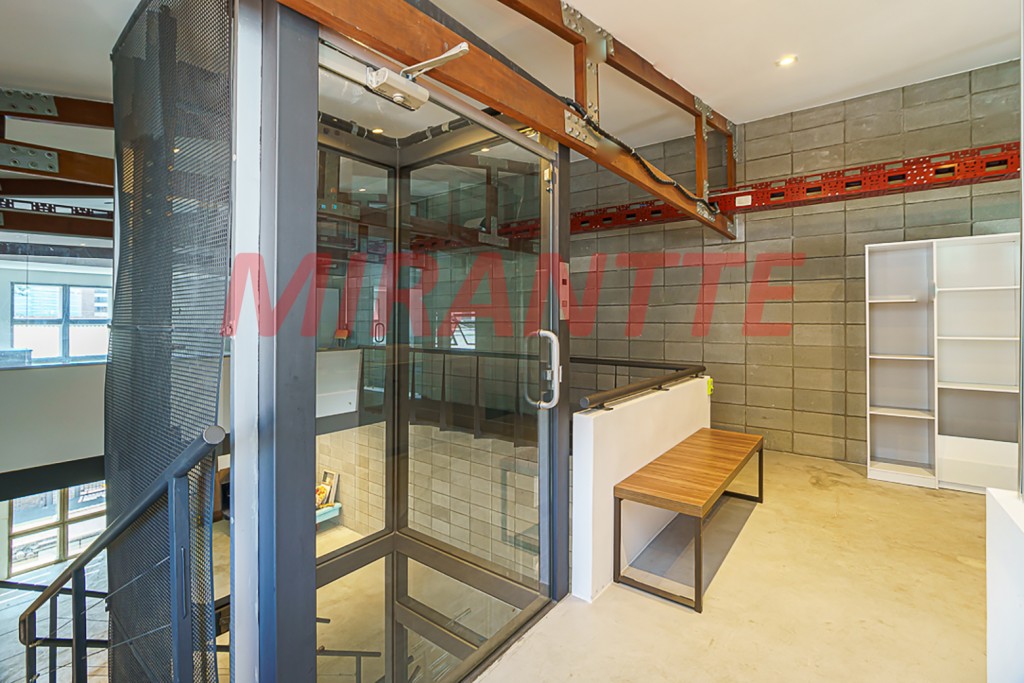 Comercial de 295m² com 3 quartos em Chácara Santo Antônio