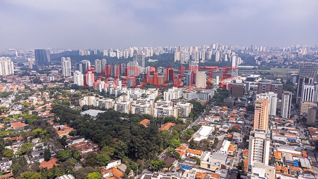 Comercial de 295m² com 3 quartos em Chácara Santo Antônio