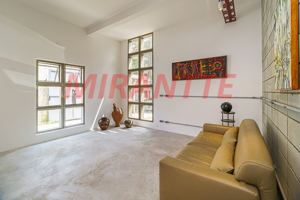 Comercial de 295m² com 3 quartos em Chácara Santo Antônio