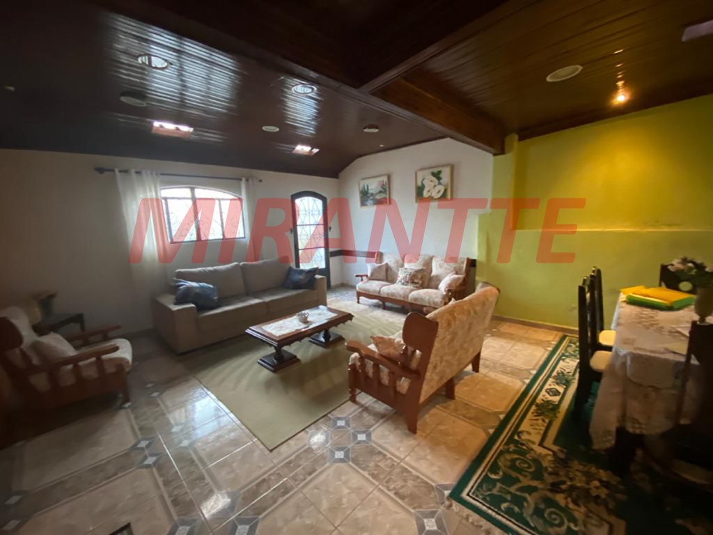 Casa terrea de 290m² com 4 quartos em Centro – Mairiporã