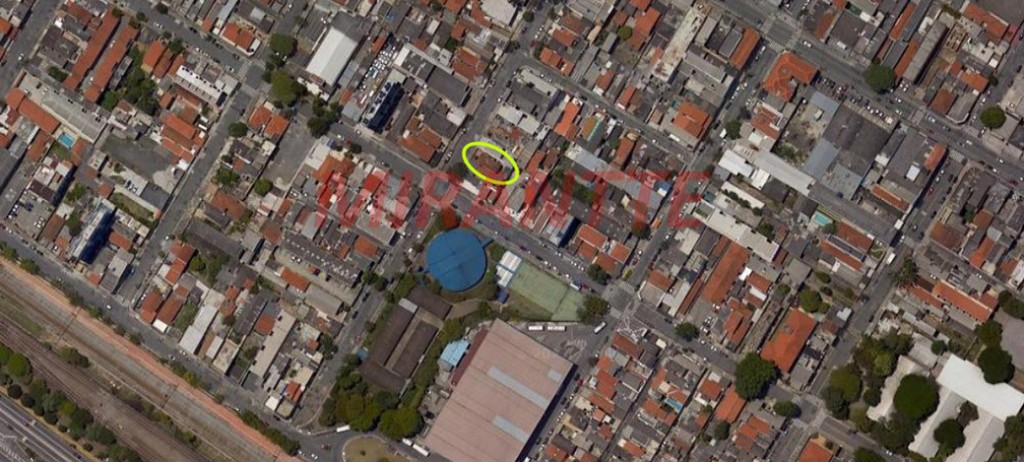 Terreno de 154m² em Vila Ré