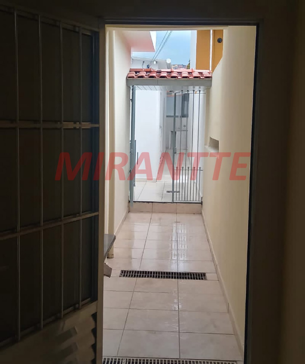Sobrado de 138m² com 4 quartos em Jardim Santa Cruz
