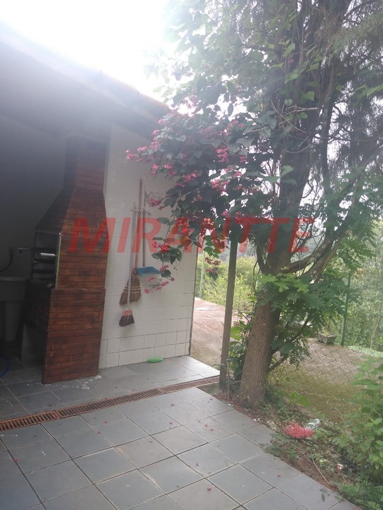 Chácara de 260m² com 4 quartos em Condomínio Vale das Montanhas