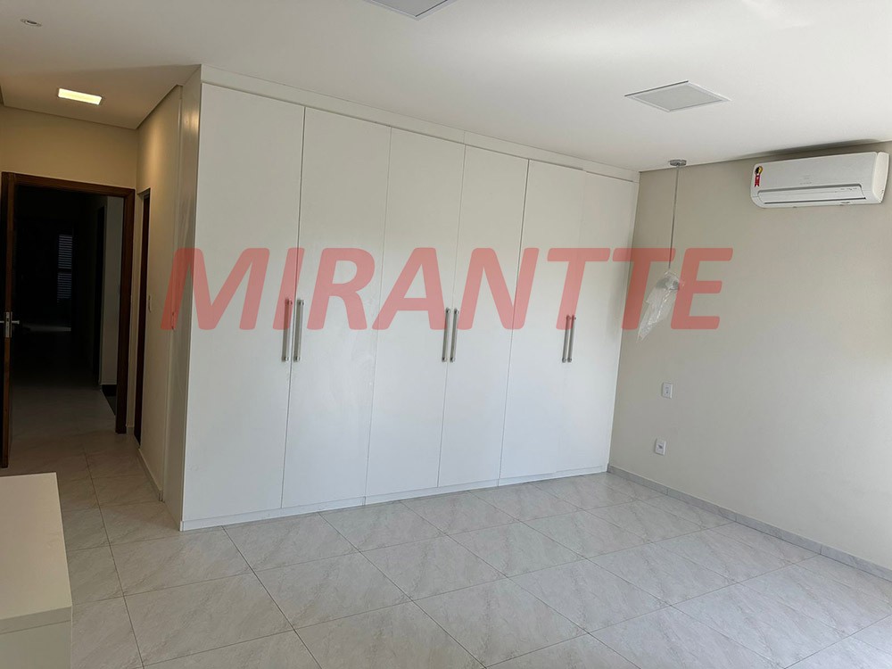 Sobrado de 180m² com 3 quartos em Limão