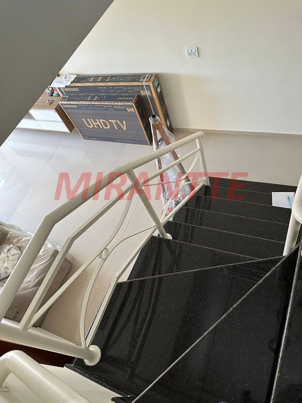 Sobrado de 180m² com 3 quartos em Limão