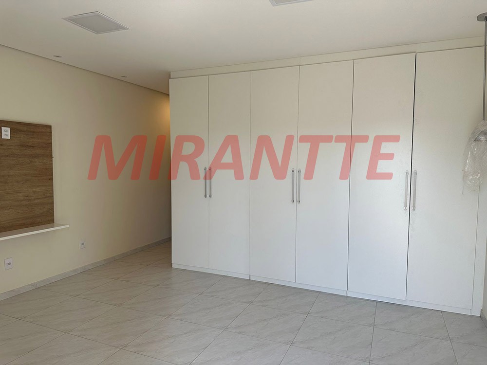 Sobrado de 180m² com 3 quartos em Limão