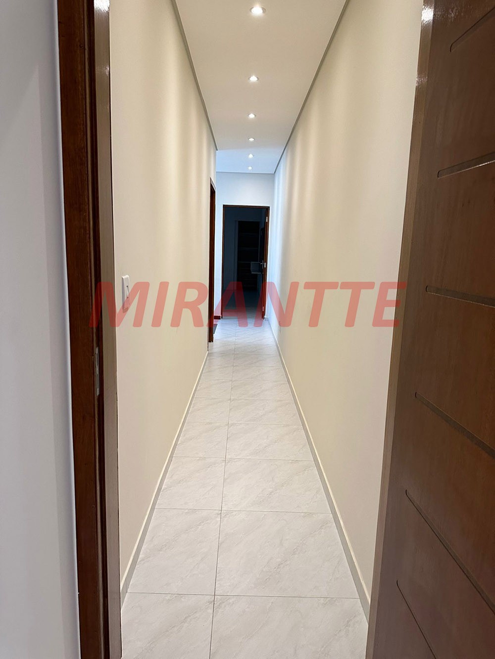 Sobrado de 180m² com 3 quartos em Limão