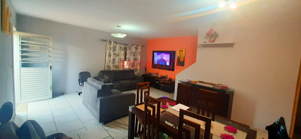 Sobrado de 130m² com 3 quartos em Jardim Monte Alegre
