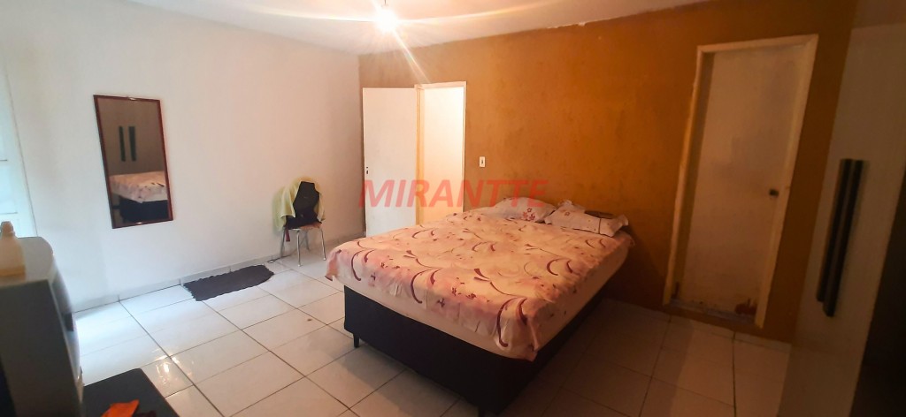 Sobrado de 130m² com 3 quartos em Jardim Monte Alegre