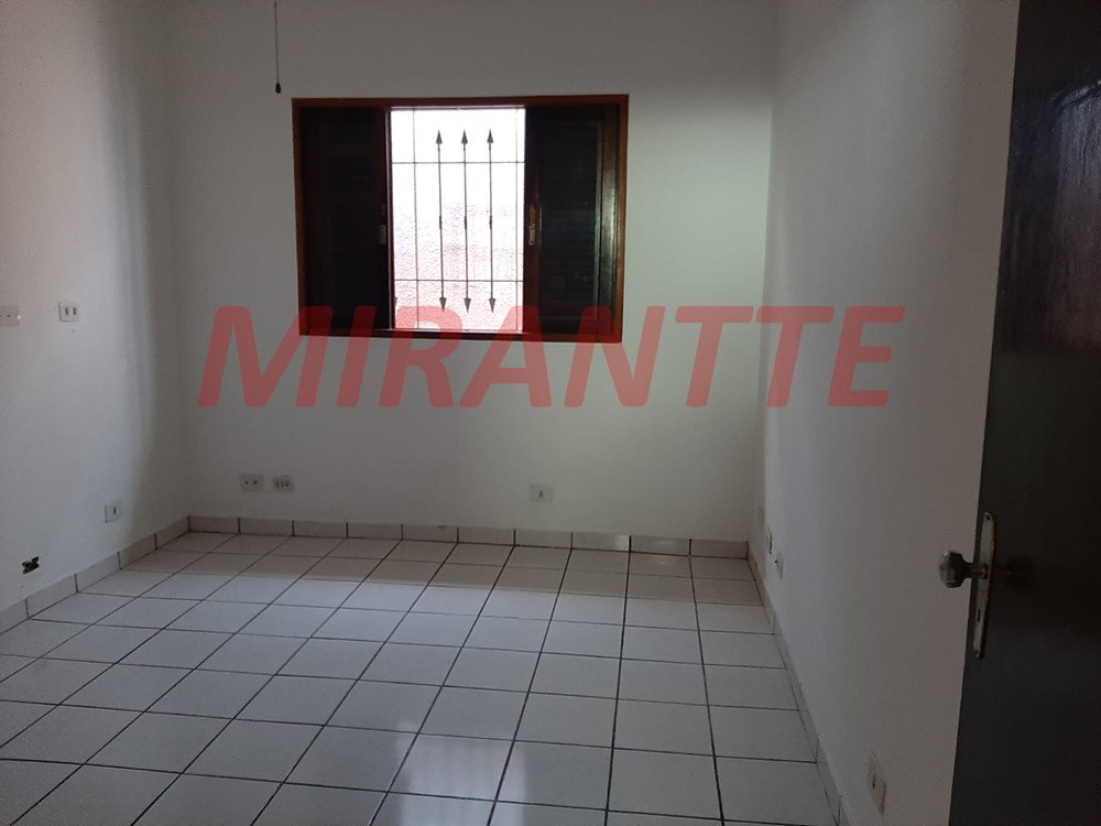 Casa terrea de 235m² com 3 quartos em Parque Vitória