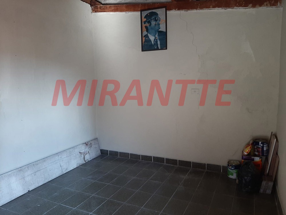 Casa terrea de 235m² com 3 quartos em Parque Vitória