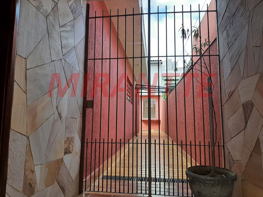 Casa terrea de 235m² com 3 quartos em Parque Vitória