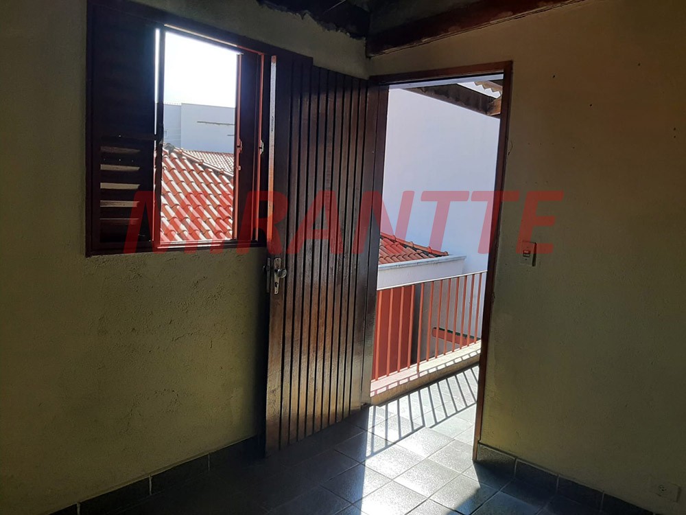 Casa terrea de 235m² com 3 quartos em Parque Vitória