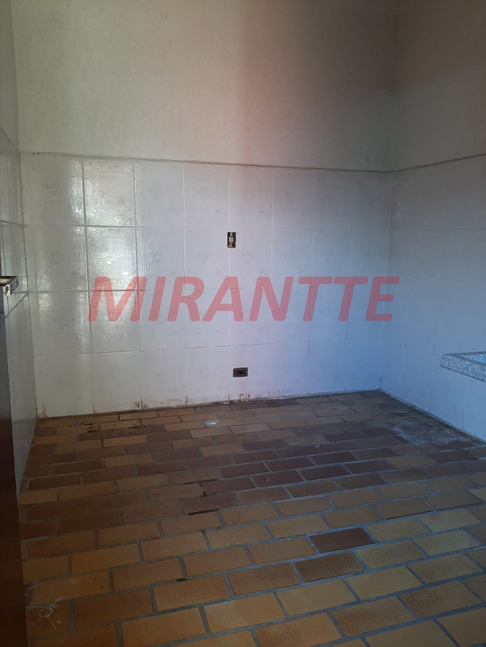 Casa terrea de 235m² com 3 quartos em Parque Vitória