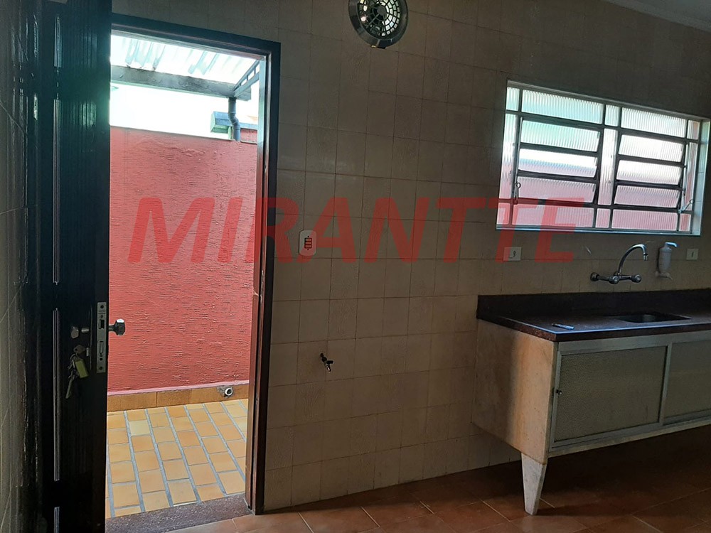 Casa terrea de 235m² com 3 quartos em Parque Vitória