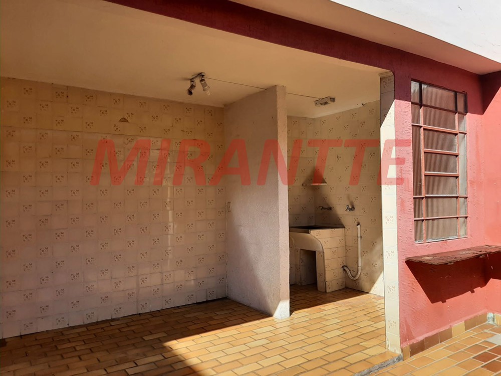 Casa terrea de 235m² com 3 quartos em Parque Vitória