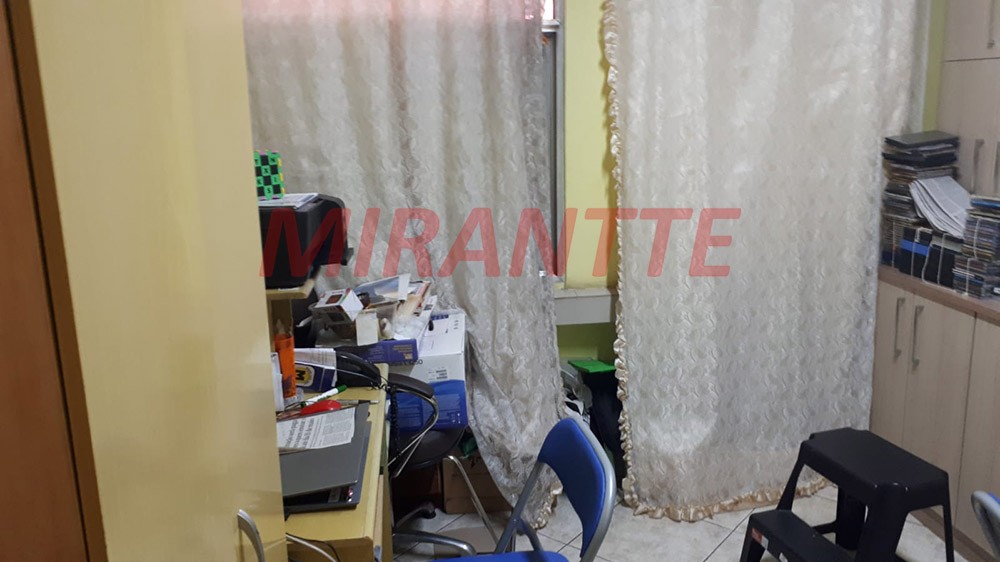 Apartamento de 72m² com 3 quartos em Jaçana