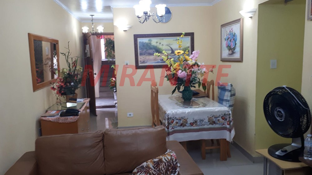 Apartamento de 72m² com 3 quartos em Jaçana