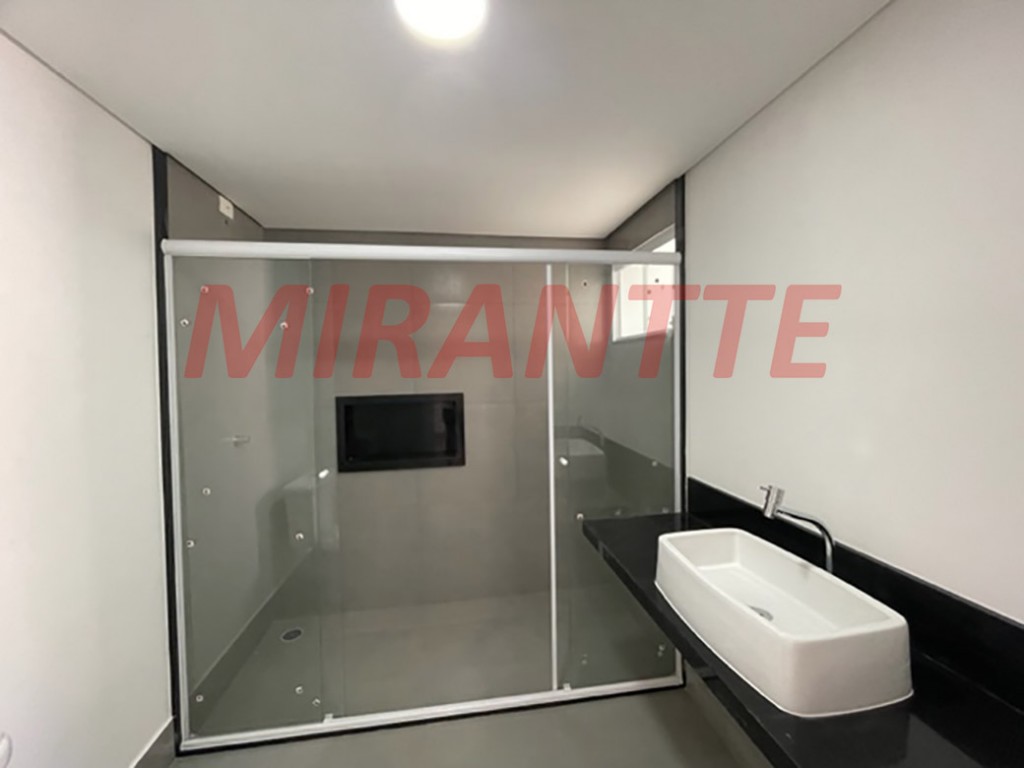Sobrado de 200m² com 4 quartos em Jardim São Paulo