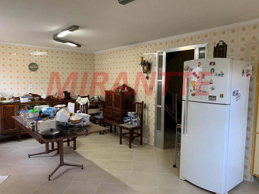 Sobrado de 200m² com 3 quartos em Jardim Tremembé