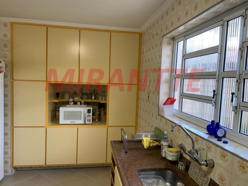 Sobrado de 200m² com 3 quartos em Jardim Tremembé