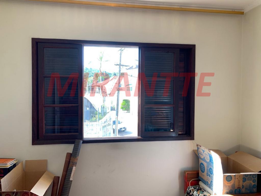 Sobrado de 200m² com 3 quartos em Jardim Tremembé