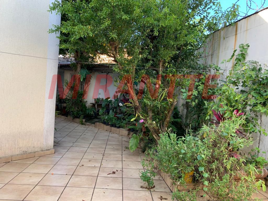Sobrado de 200m² com 3 quartos em Jardim Tremembé