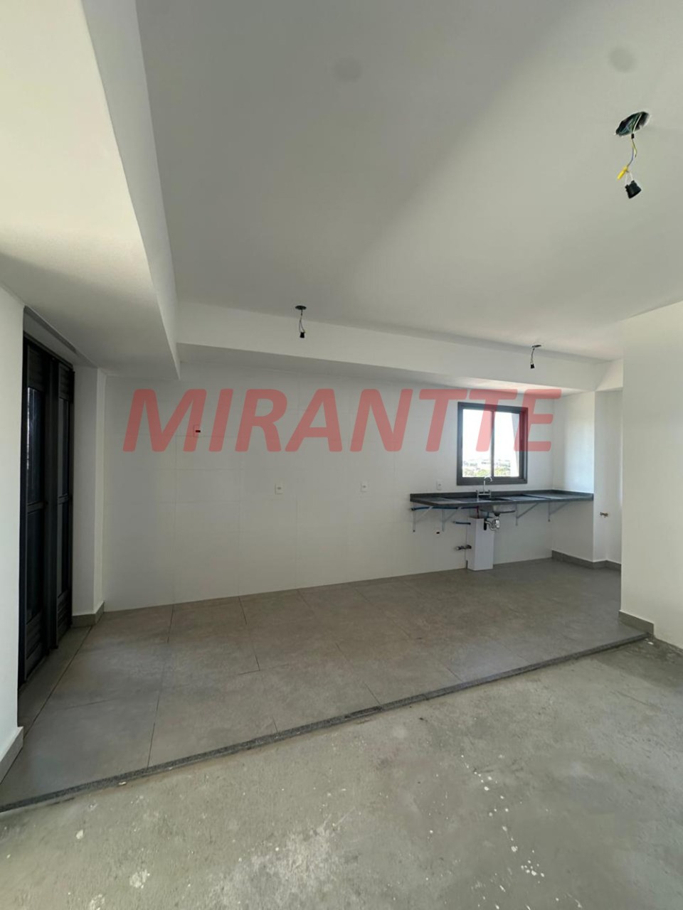 Cobertura de 244m² com 3 quartos em Santana