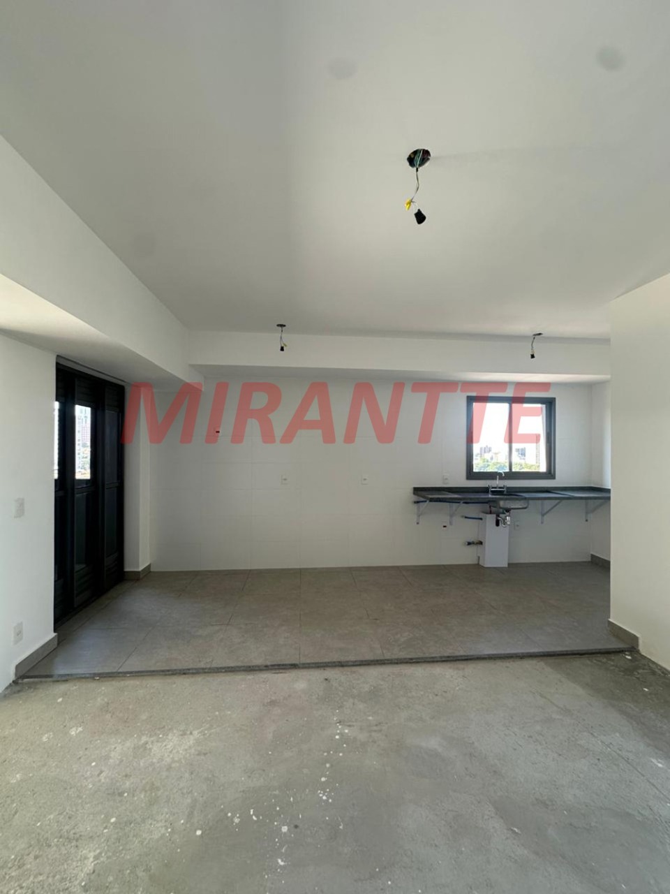 Cobertura de 244m² com 3 quartos em Santana