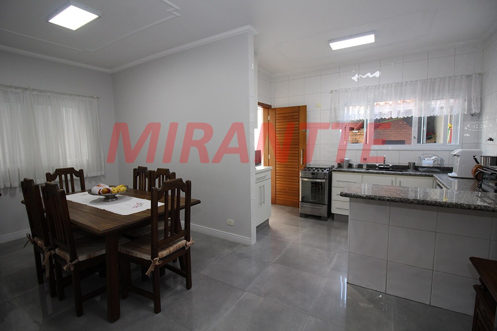 Sobrado de 153m² com 3 quartos em Vila Medeiros