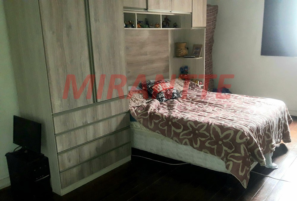 Sobrado de 75m² com 2 quartos em Vila Mazzei