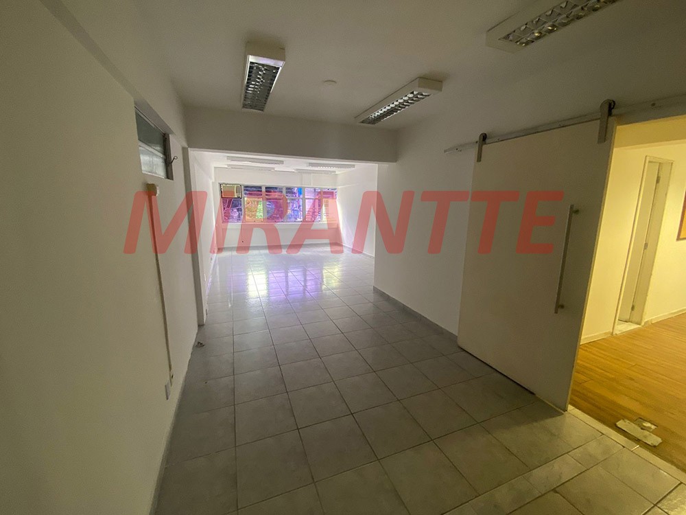 Comercial de 209m² em Santana