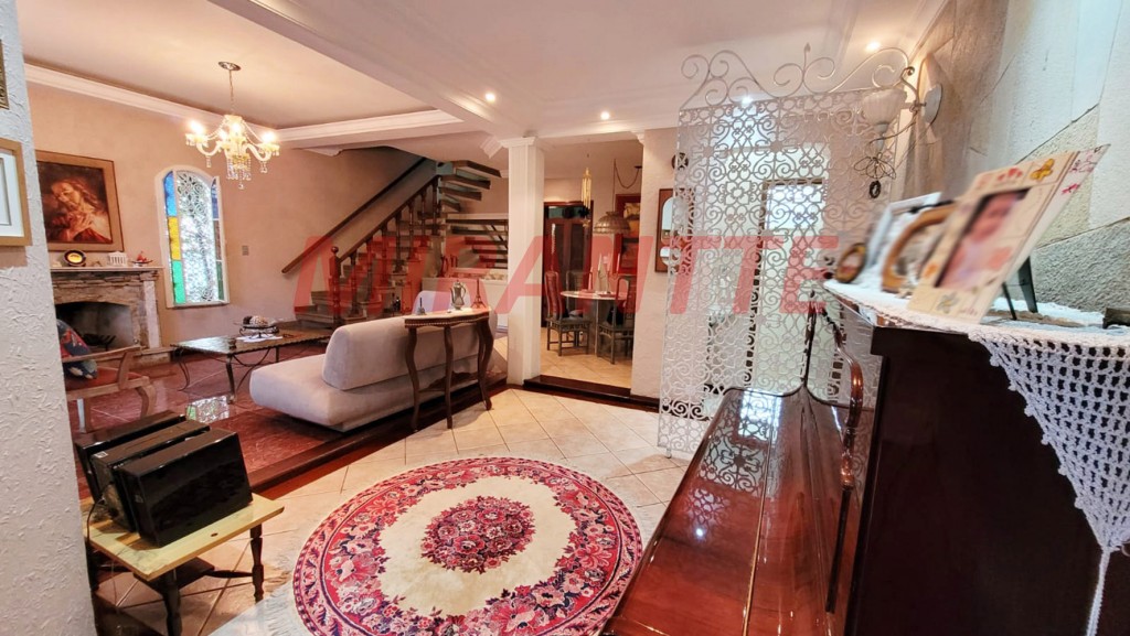 Sobrado de 202m² com 3 quartos em Jardim Santa Clara