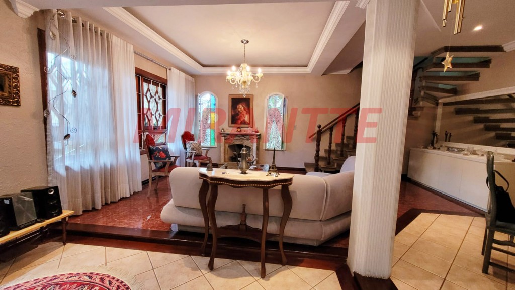 Sobrado de 202m² com 3 quartos em Jardim Santa Clara