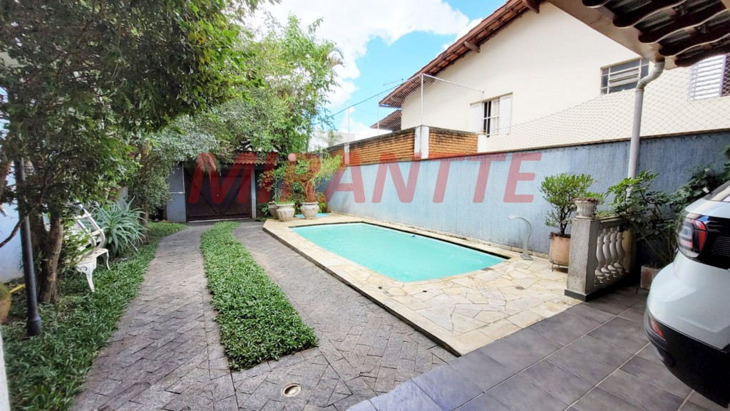 Sobrado de 202m² com 3 quartos em Jardim Santa Clara