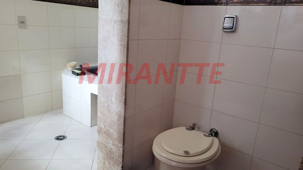 Sobrado de 202m² com 3 quartos em Jardim Santa Clara