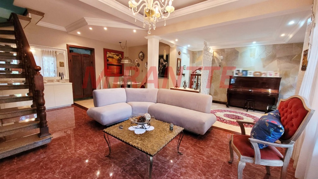 Sobrado de 202m² com 3 quartos em Jardim Santa Clara