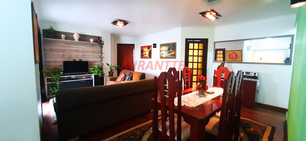 Apartamento com 3 quartos em Santana