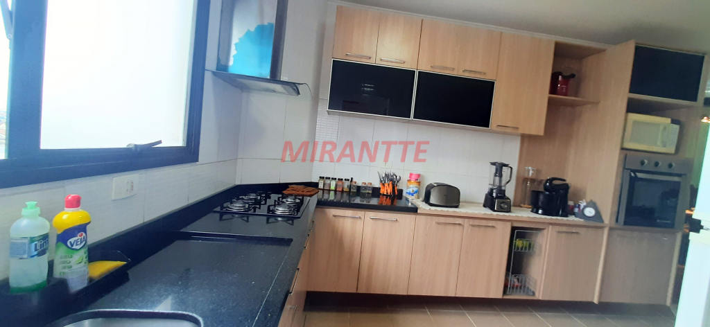 Apartamento com 3 quartos em Santana