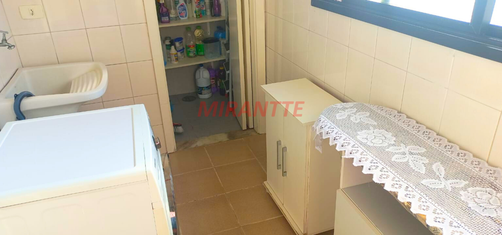 Apartamento com 3 quartos em Santana