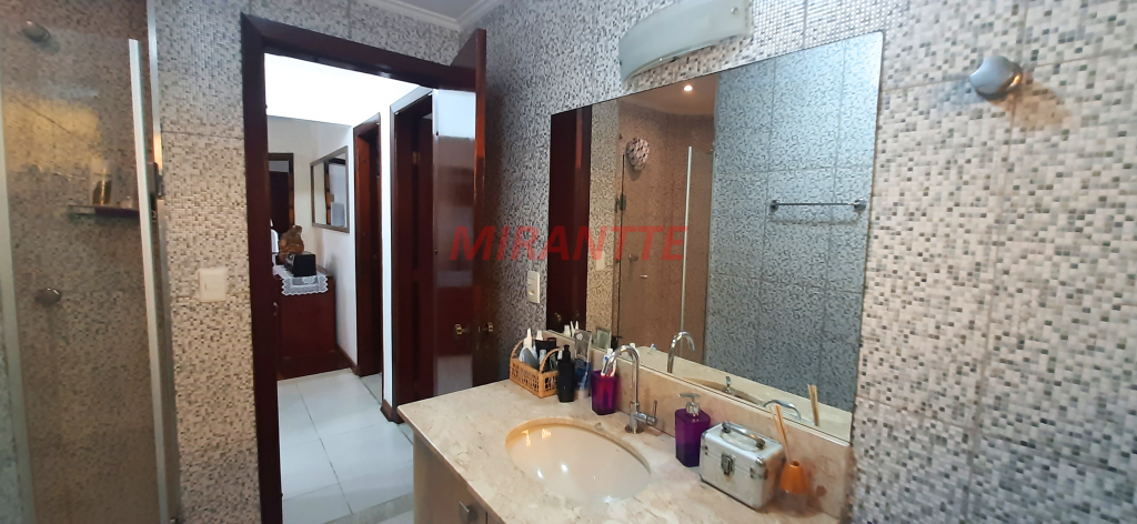 Apartamento com 3 quartos em Santana