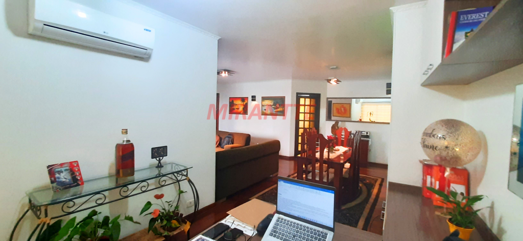 Apartamento com 3 quartos em Santana