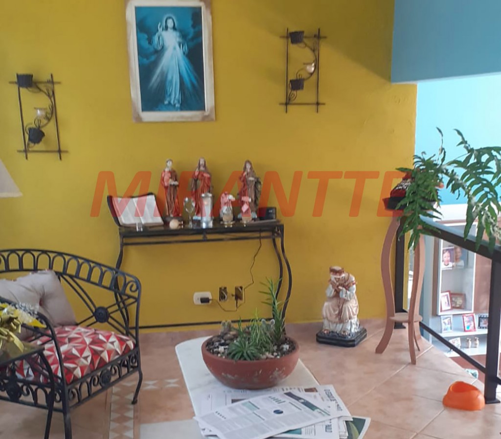 Sobrado de 250m² com 3 quartos em Serra da Cantareira