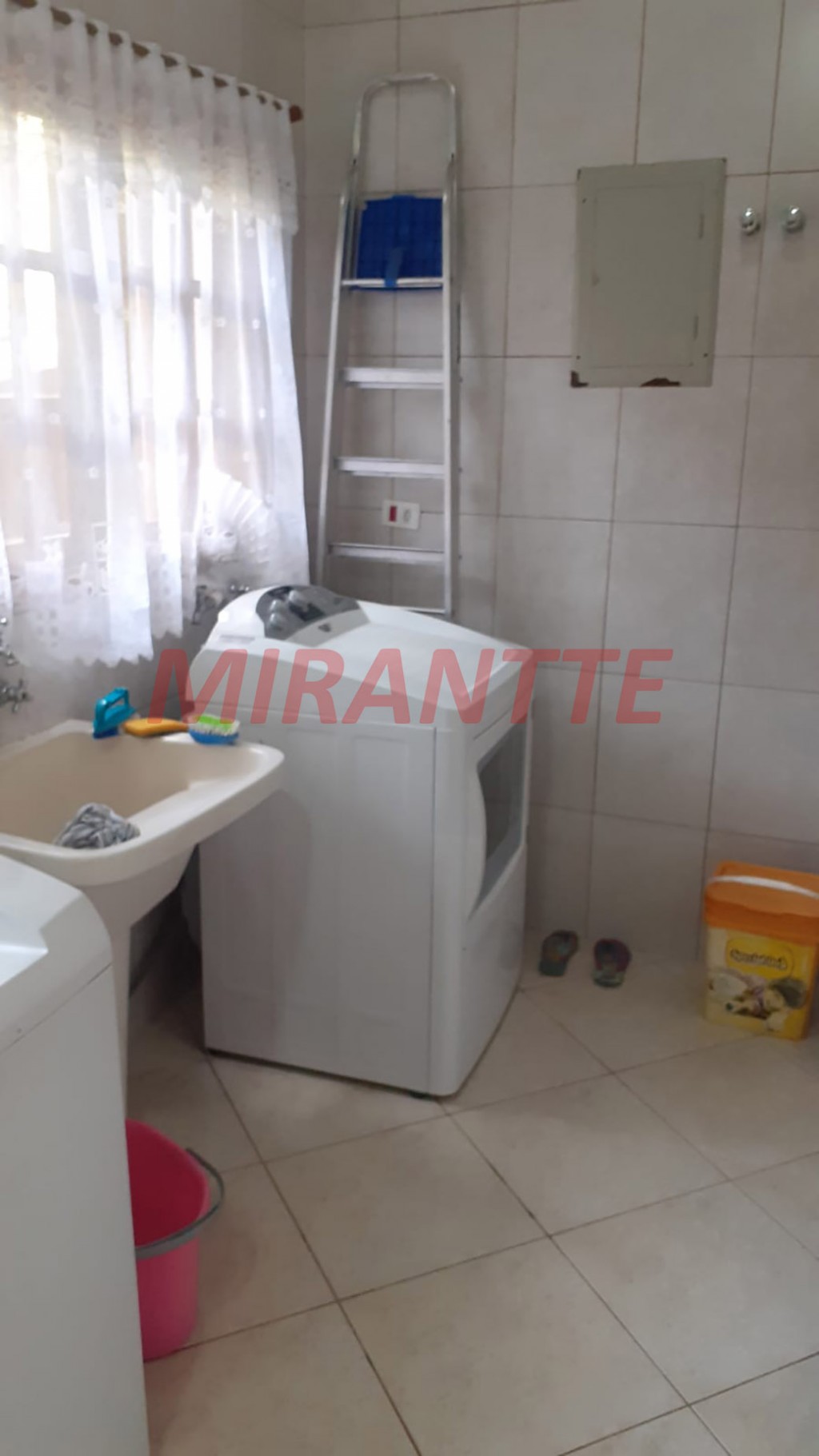 Sobrado de 250m² com 3 quartos em Serra da Cantareira