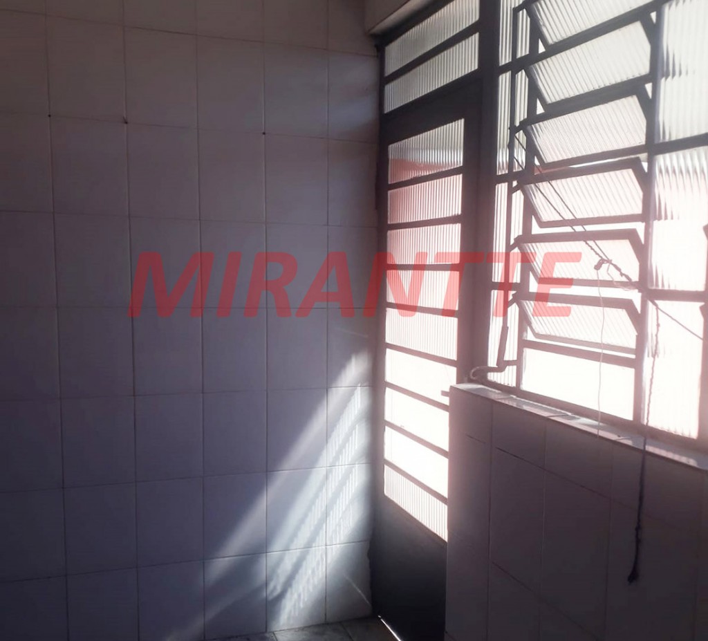 Sobrado de 186m² com 3 quartos em Jardim Adriana